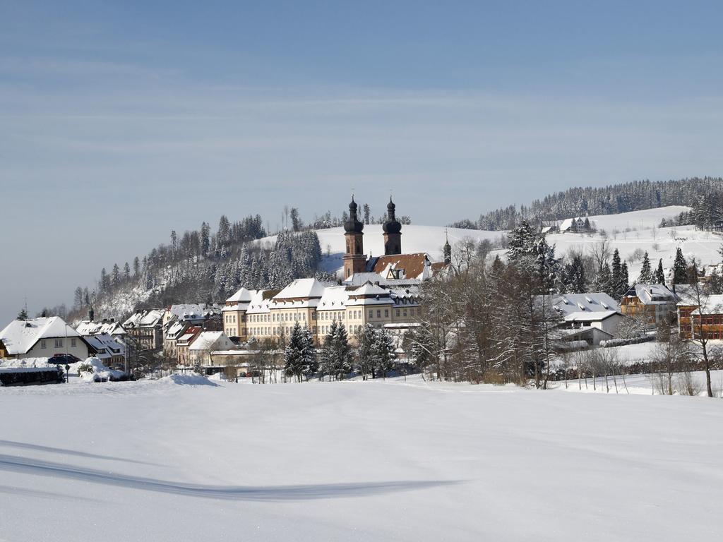Gasthof Restaurant Buergerstueble แซงค์ตปีเทอร์ ภายนอก รูปภาพ